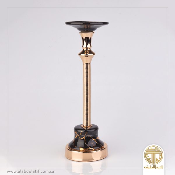 شمعدان ذهبي واسود