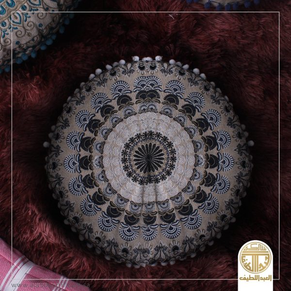 مخده مطرزه دائريه صغيره