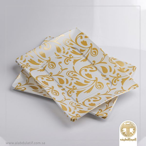 صحون بلاستيك