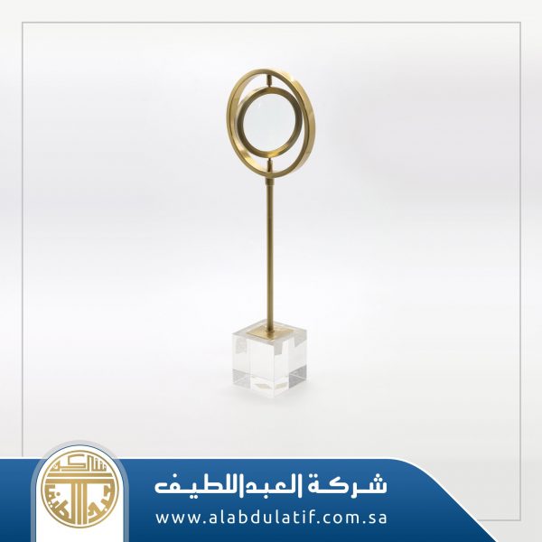 شمعدان بقاعده نحاسبه ثقيله