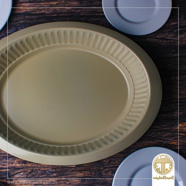 صينية كيك بيضاوي ذهبي