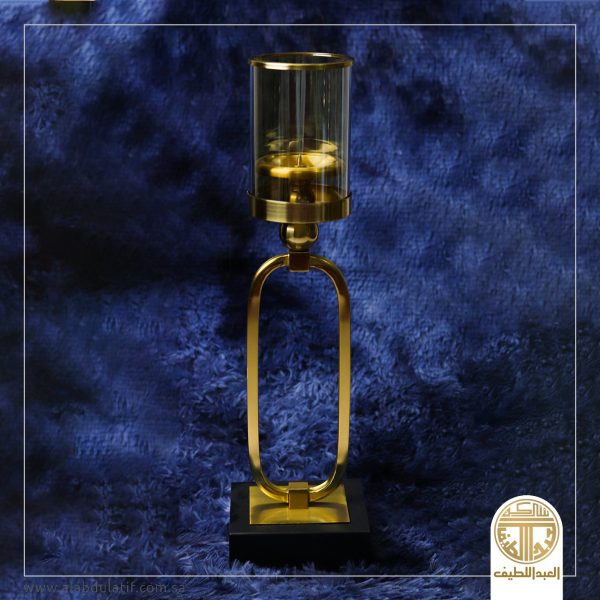شمعدان بقاعده مربعه ذهبي